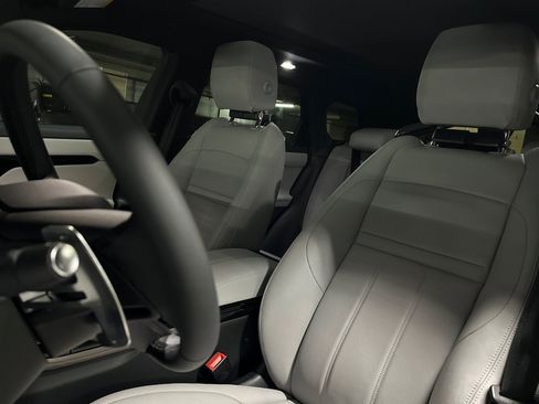 New 2026 Land Rover Range Rover Evoque S image 6