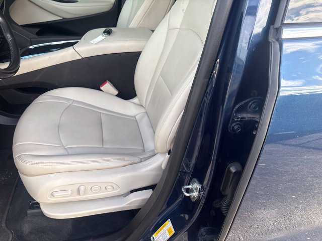 Used 2022 Buick Enclave Premium w/ Surround and Sites Package FWD image 8