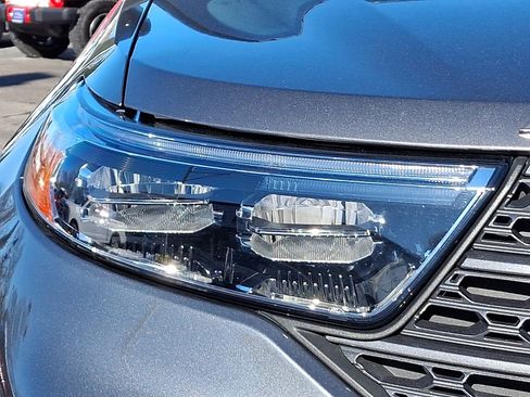 Used 2023 Ford Explorer XLT w/ Equipment Group 202A image 10