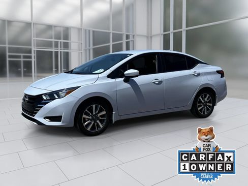 Certified 2024 Nissan Versa SV w/ Trunk Package FWD image 2