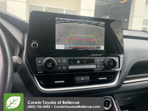 Used 2024 Toyota Grand Highlander XLE image 19