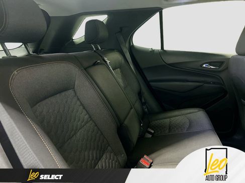 Used 2021 Chevrolet Equinox LT image 25