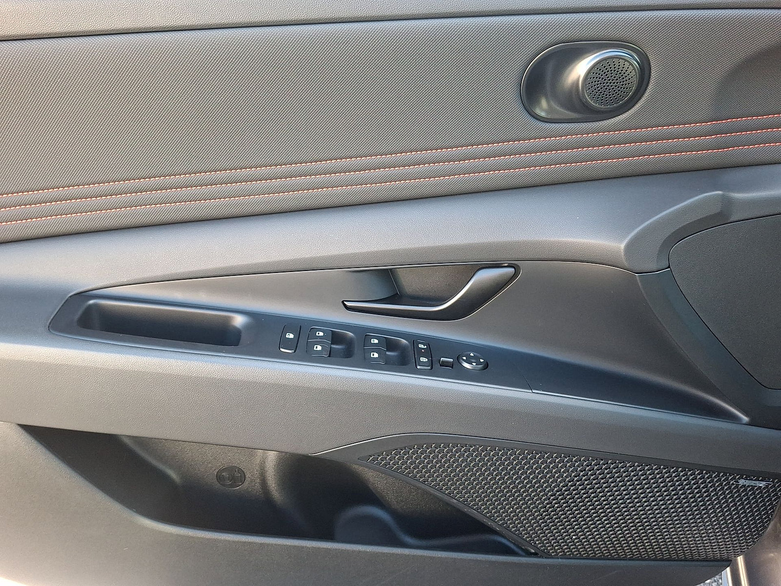 Certified 2025 Hyundai Elantra N Line FWD image 16