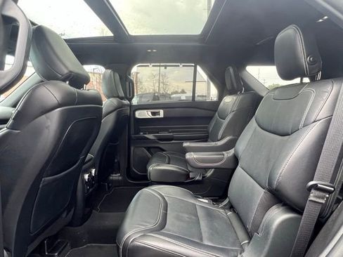 Used 2020 Ford Explorer ST w/ ST Street Pack image 19