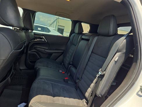 Used 2022 Mitsubishi Outlander SEL Black Edition FWD image 13
