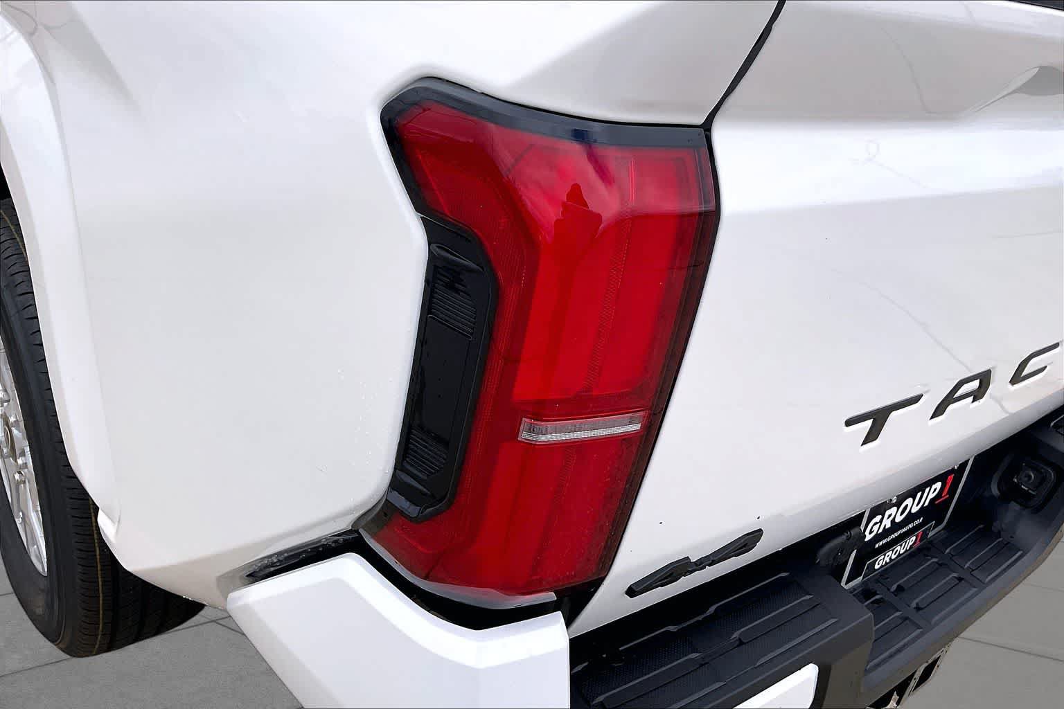 Certified 2026 Toyota Tacoma SR5 AWD/4WD image 14