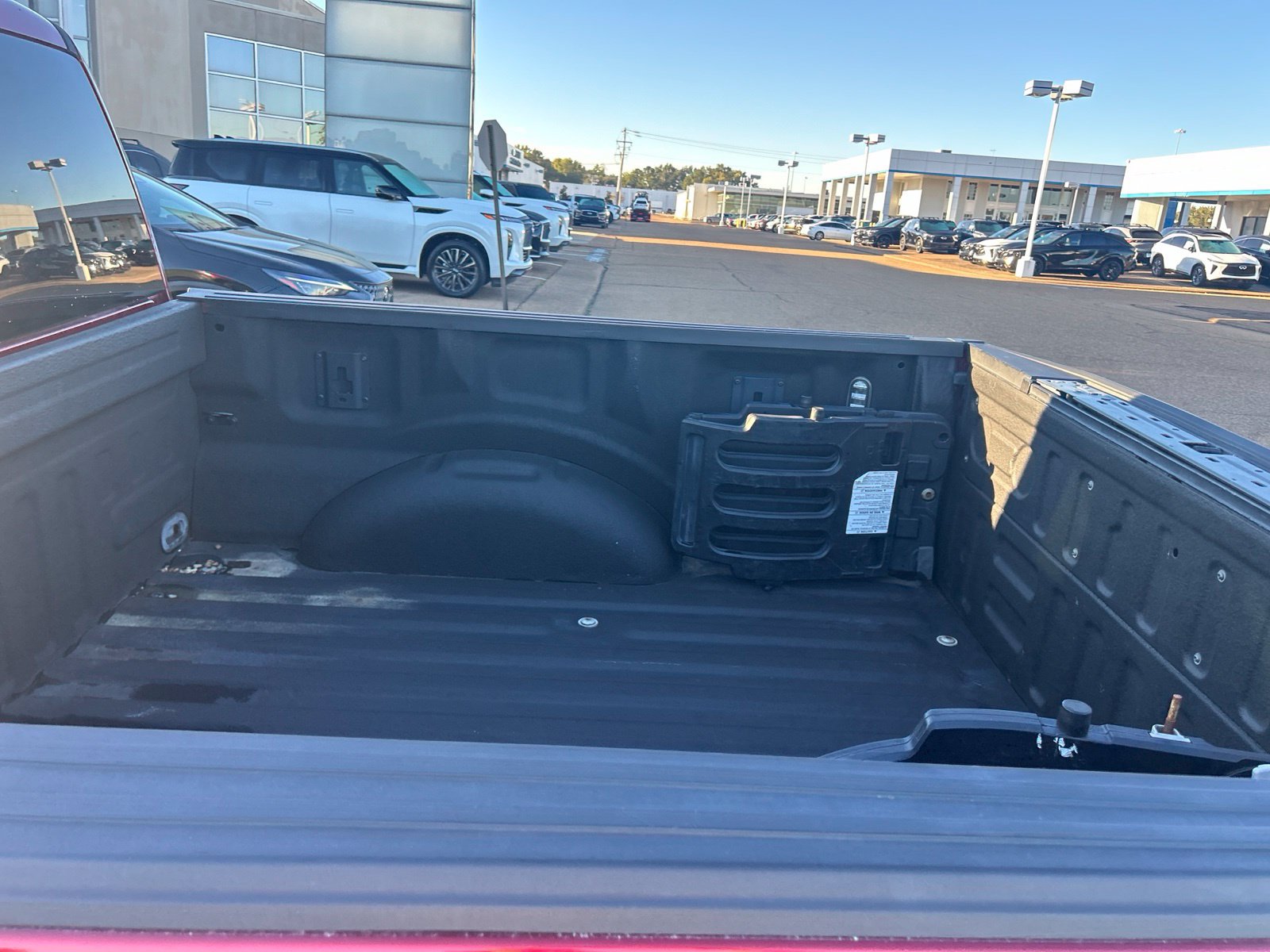 Used 2016 Ford F150 Lariat w/ Equipment Group 502A Luxury AWD/4WD image 23