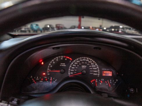 Used 2002 Chevrolet Camaro Z28 w/ SS Performance/Appearance Pkg RWD image 11