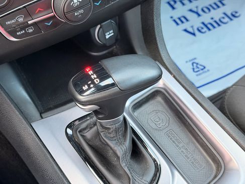 Used 2020 Dodge Charger R/T w/ Blacktop Package image 29