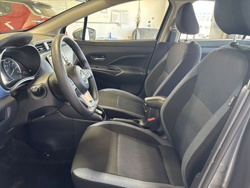 Used 2025 Nissan Versa SV FWD image 24