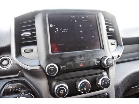 Used 2022 RAM 2500 Tradesman w/ Chrome Appearance Group AWD/4WD image 11