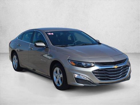 Used 2024 Chevrolet Malibu LT FWD image 3