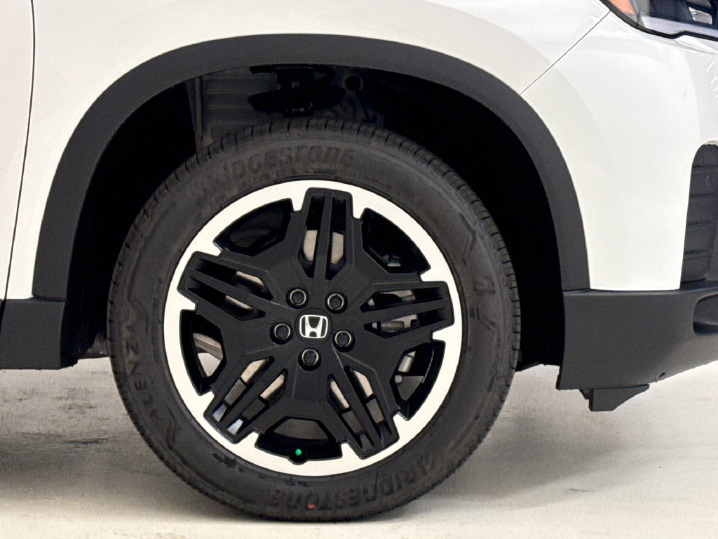 New 2026 Honda Pilot Touring image 6