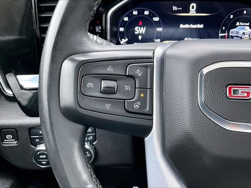 Used 2024 GMC Sierra 1500 SLT image 23