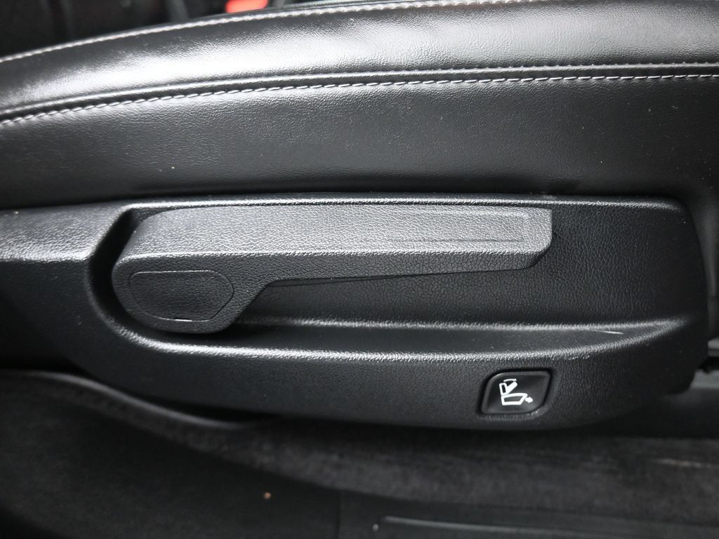 Used 2023 Kia Sorento S FWD image 46