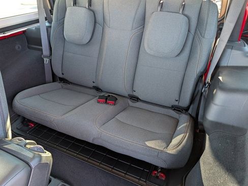 Used 2024 Jeep Wrangler Sport S image 26