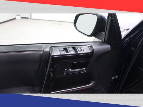 Used 2015 Toyota 4Runner Trail image 13