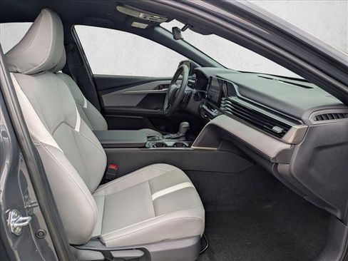 Used 2025 Toyota Camry SE FWD image 19
