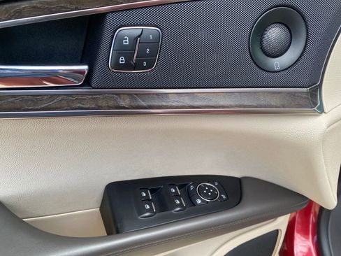 Used 2020 Lincoln Nautilus Reserve w/ Equipment Group 201A FWD image 15