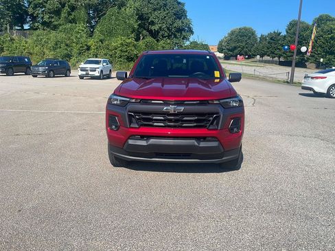 Used 2024 Chevrolet Colorado LT w/ LT Convenience Package III RWD image 2