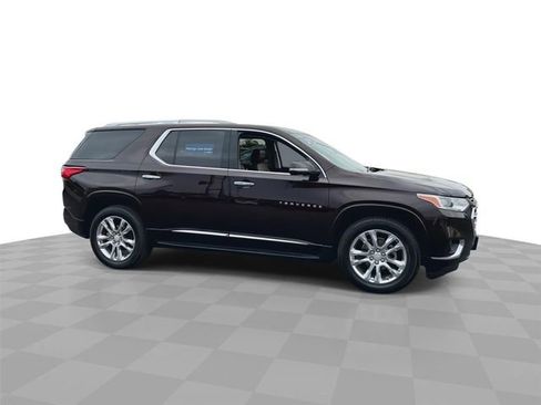 Used 2020 Chevrolet Traverse High Country w/ LPO, Floor Liner Package AWD/4WD image 9