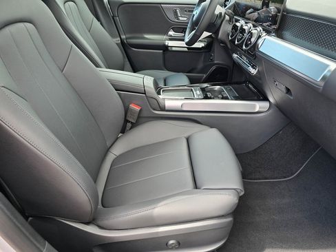 New 2026 Mercedes-Benz GLB 250 4MATIC image 43