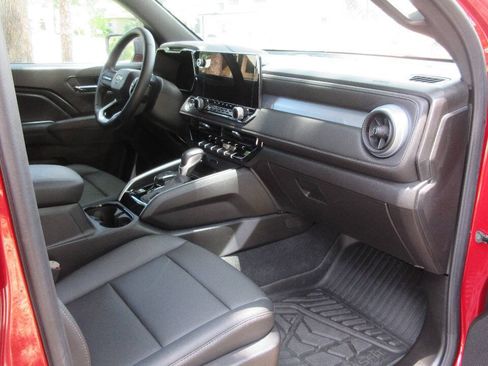 Used 2025 Chevrolet Colorado LT w/ LT Convenience Package RWD image 25