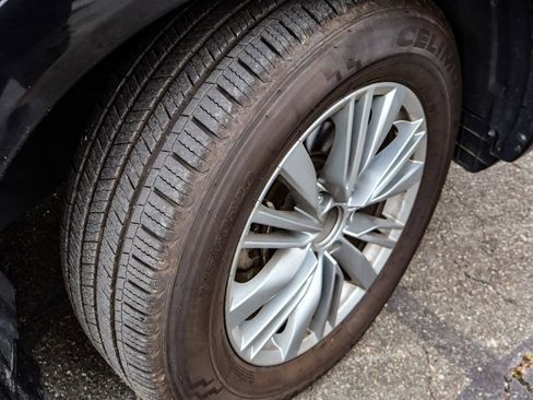 Used 2024 INFINITI QX80 Luxe image 40