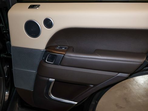 Used 2020 Land Rover Range Rover Sport HSE image 50