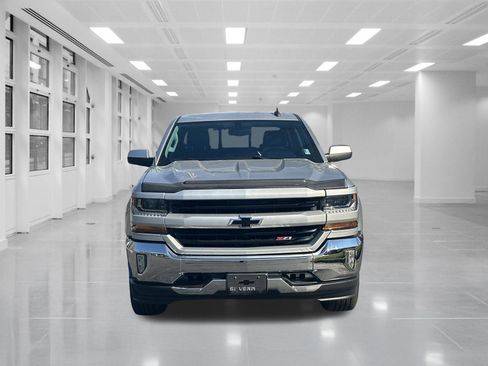 Used 2018 Chevrolet Silverado 1500 LT w/ All Star Edition image 2