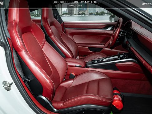 Used 2020 Porsche 911 Carrera S RWD image 17