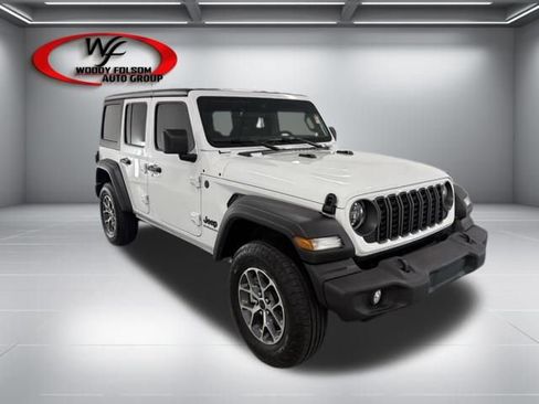 Used 2025 Jeep Wrangler Unlimited Sport AWD/4WD image 3