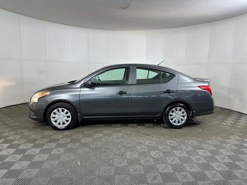 Used 2017 Nissan Versa S Plus image 6
