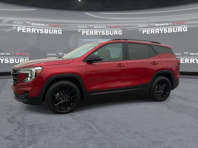 Used 2023 GMC Terrain SLT w/ Infotainment Package II AWD/4WD image 4