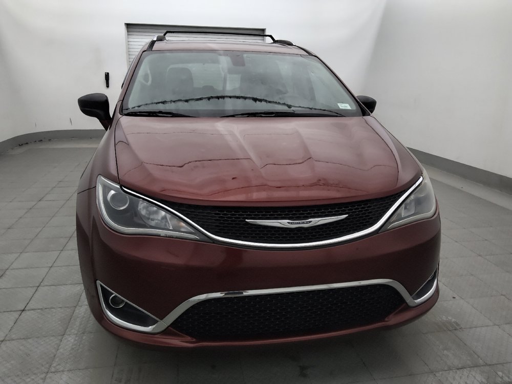 Used 2018 Chrysler Pacifica Touring-L Plus FWD image 14