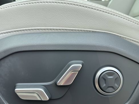 Certified 2024 Hyundai Santa Fe Limited AWD/4WD image 13