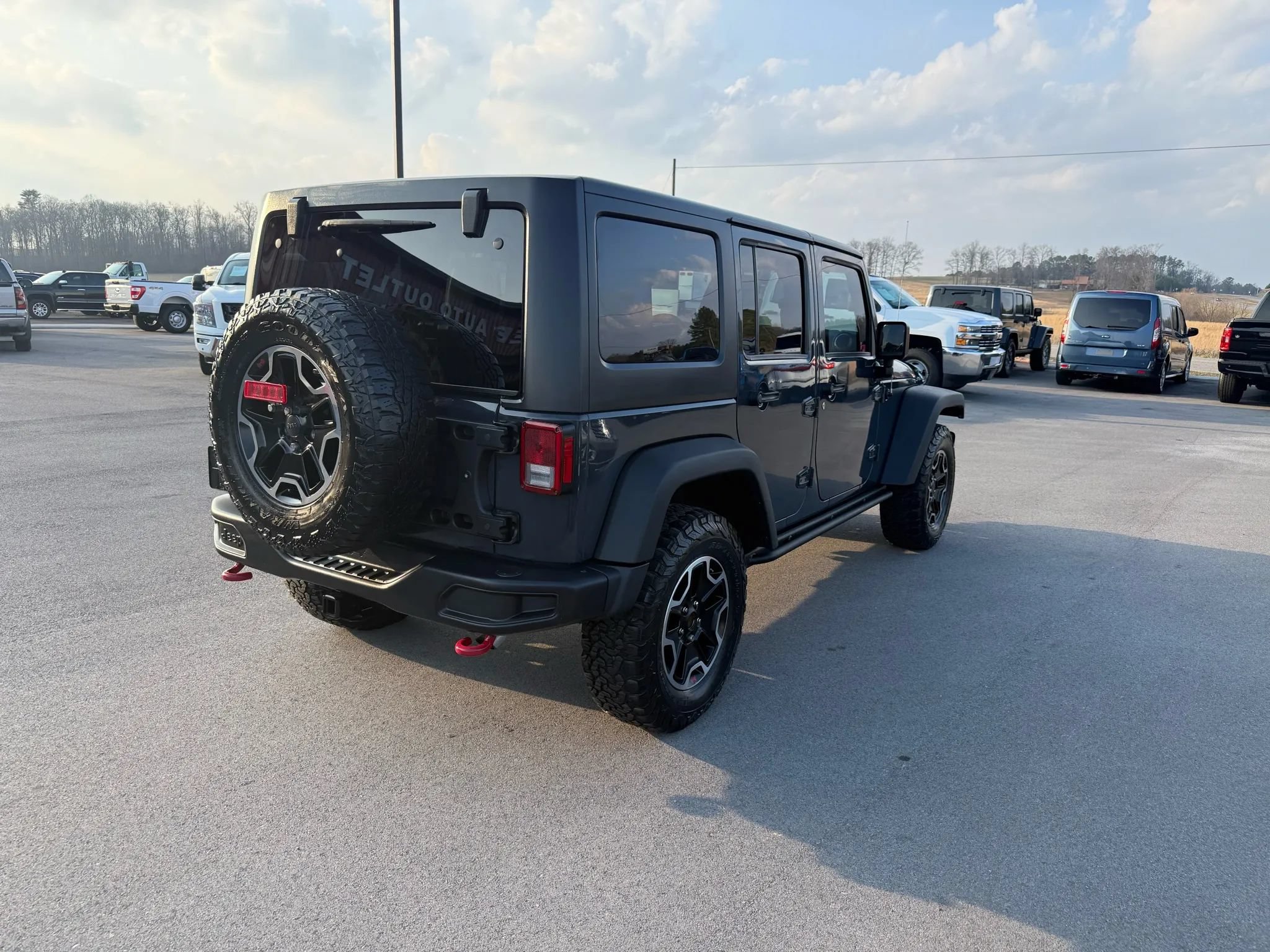 Used 2017 Jeep Wrangler Unlimited Rubicon AWD/4WD image 4
