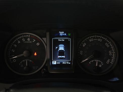 Used 2023 Toyota Tacoma TRD Sport image 19