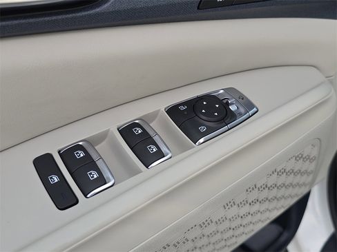 New 2026 Kia Carnival EX image 22