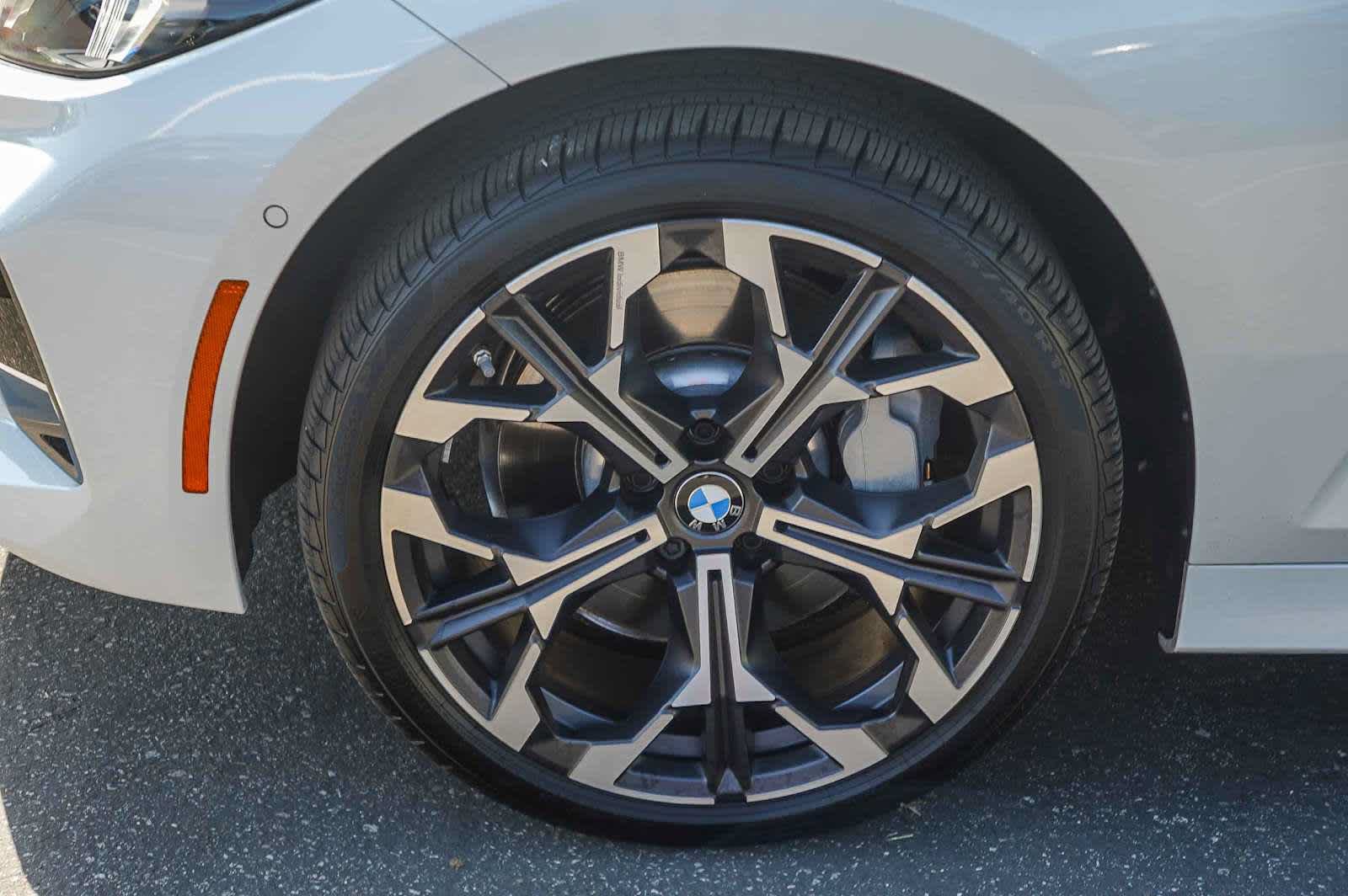 Used 2026 BMW 330i Sedan w/ Convenience Package RWD image 10