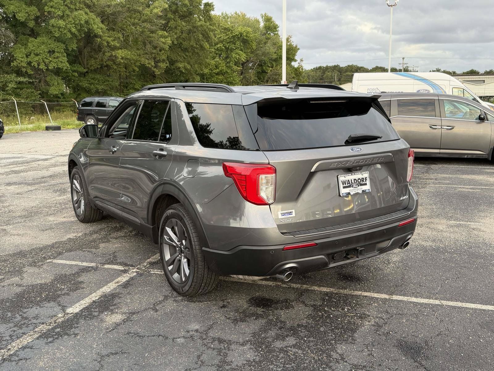 Certified 2023 Ford Explorer XLT w/ Equipment Group 202A AWD/4WD image 4