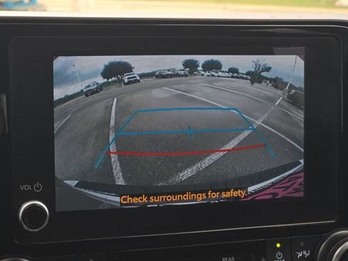 Certified 2024 Toyota Highlander XLE image 24