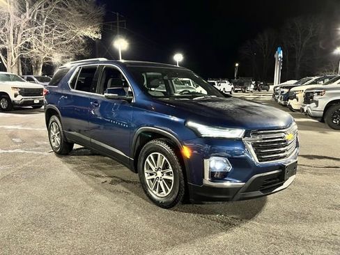 Used 2023 Chevrolet Traverse LT image 4