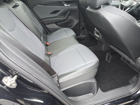 New 2026 Volkswagen Tiguan SE R-Line AWD/4WD image 18