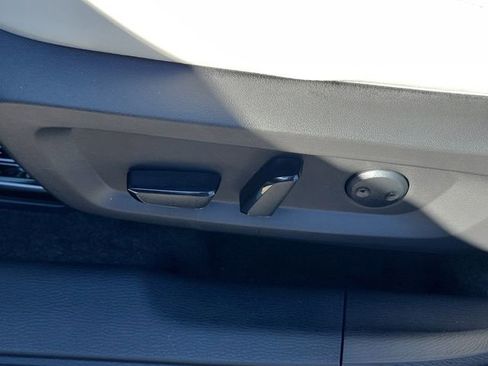 New 2026 Mitsubishi Outlander SE image 20