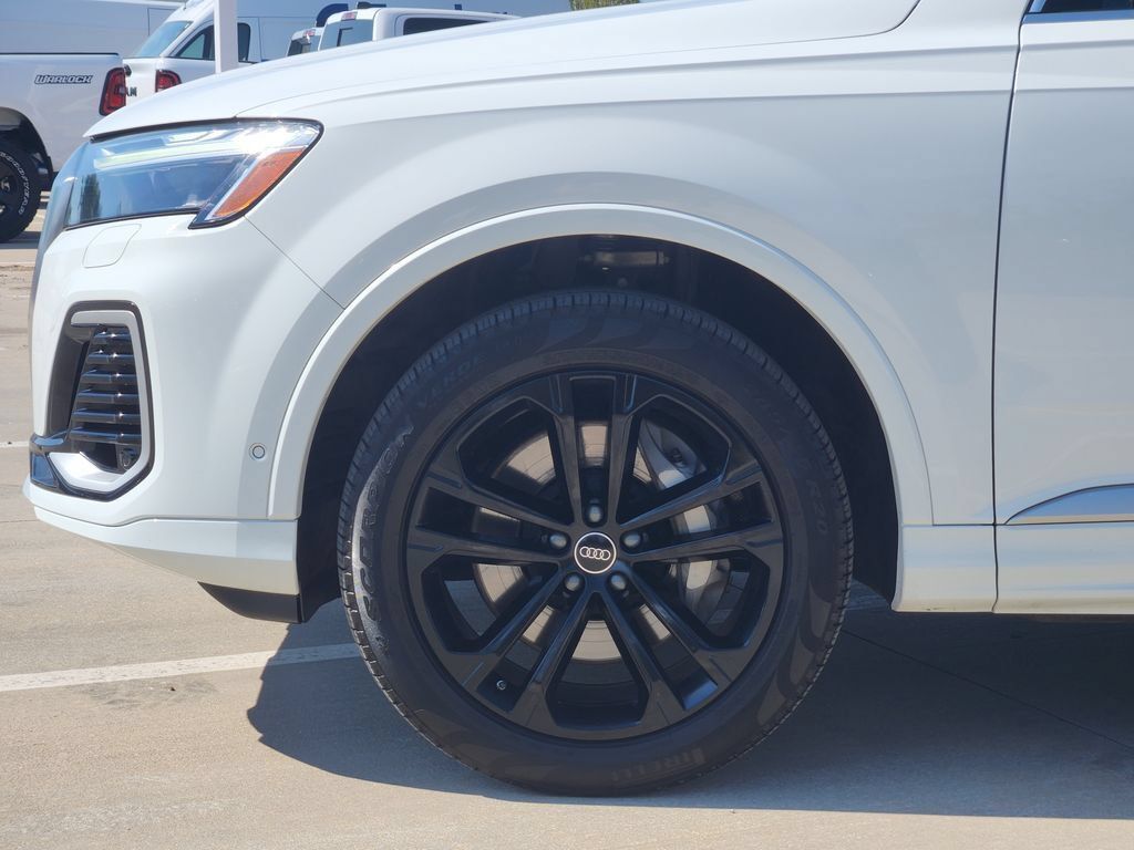 Used 2025 Audi Q7 3.0T Premium Plus AWD/4WD image 9