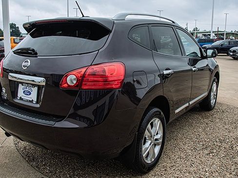 Used 2015 Nissan Rogue S w/ Convenience Package FWD image 4
