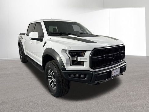 Used 2018 Ford F150 Raptor w/ Equipment Group 802A Luxury image 3