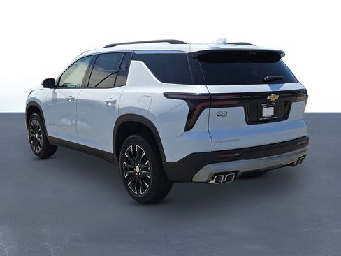 New 2026 Chevrolet Traverse LT FWD image 7