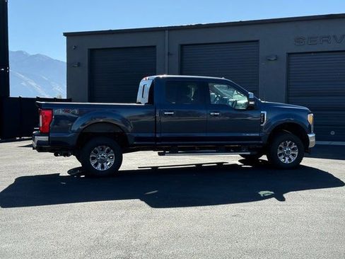 Used 2017 Ford F350 Lariat w/ Lariat Ultimate Package image 3
